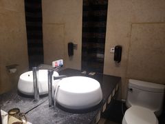 -南洋冠盛酒店(广州天河公园地铁站店)