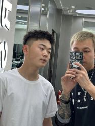-MOVAN  HAIR莫凡匠人发型屋