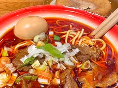 -楚东君•襄阳牛肉面牛杂煲(陆家嘴正大店)