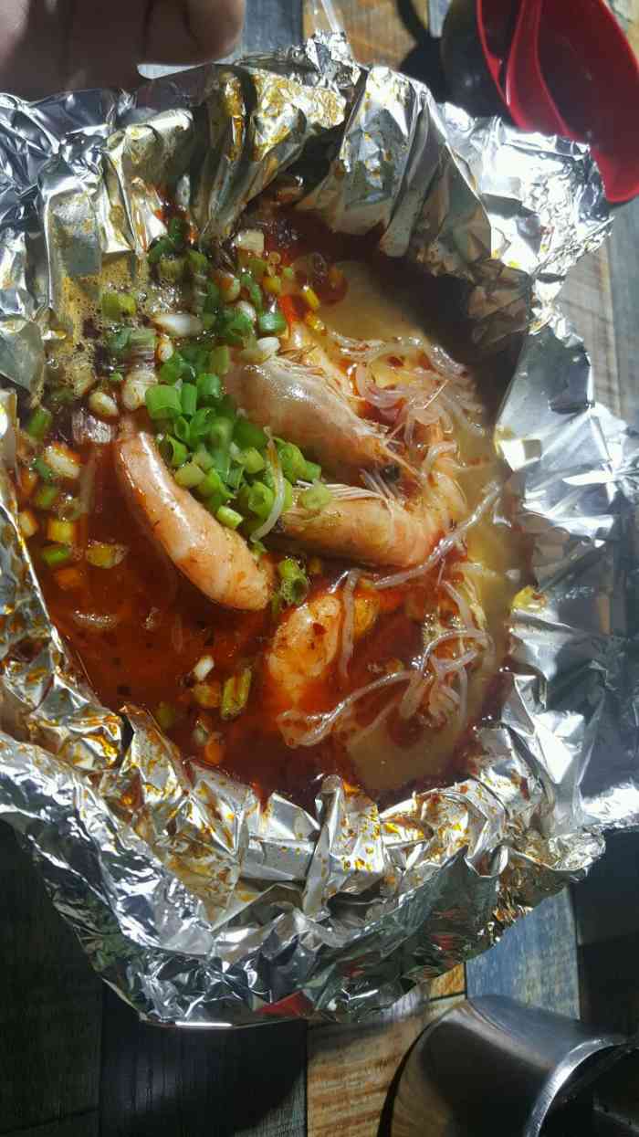 鲜虾米线给了很多虾,老板很周到!