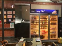 -he’s何师烧烤(世豪广场店)