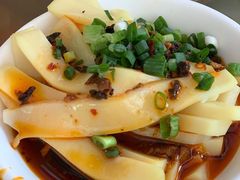凉粉-周肥肠(江油总店)