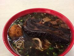 -小龙大肉面馆