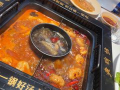 -老牌坊云南鱼豆花火锅(哈西万达店)