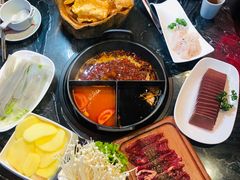 -热火朝天鲜切牛肉火锅(南强街巷店)