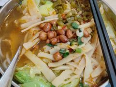 -卓雅桂林米粉