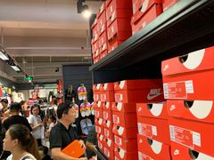 -NIKE上海青浦优选体验店