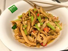 -绿草地·湘菜(7mall店)