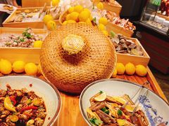 -松山湖凯悦酒店·Café自助餐厅·周末火舞秀表演