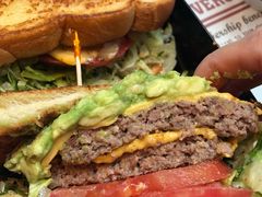 -The Habit Burger Grill 哈比特汉堡(复兴soho店)