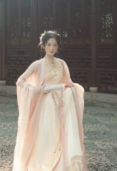 -一揽芳华汉服旗袍体验馆(拙政园店)