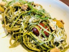 -ROAST coffee & eatery