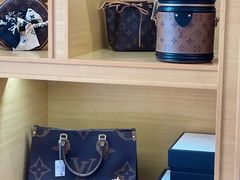 -沐渔二手奢侈品黄金手表包包回收·中古店(广州塔店)