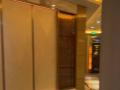 -欢乐空间KTV(奥山世纪城店)