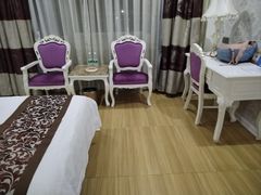 -柏纳酒店(百色市政府恒基广场店)