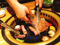 -炼火烤肉店