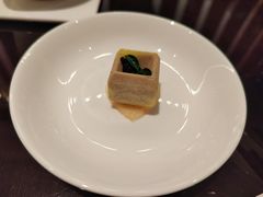 -玥轩YUE HIN(IFS国际金融中心店)