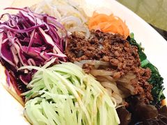 -山楂树融合菜餐厅