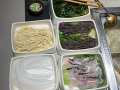 -海底捞火锅(银泰中心店)