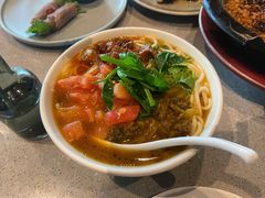 焖肉小锅米线-半山腰·云南菜(侨福芳草地店)