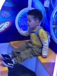 -爆米花儿童美发乐园