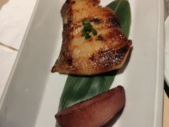 -穹六人间 people 6(岳阳路店)