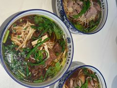 -镇南锅盖面馆(解放路店)