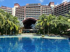 -三亚湾海居铂尔曼度假酒店