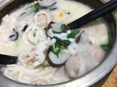 石锅孖宝-渔米丰·广府鱼汤米线(光明广场店)