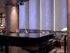 -wineapp葡萄酒餐吧(外滩金融中心店)