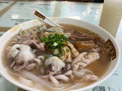 至尊三宝汤河粉（牛筋，第一刀肉，鱼滑）-荔林食店(西华路店)