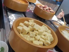 -龍歌自助小火锅(市南金茂湾店)