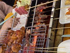 -哈尔滨小酒馆·鲜肉现穿自助烧烤(康新花园店)