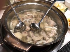 -三个椰子·现砍椰子鸡(金源CBD店)