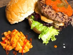 -HIGH FIVE哈福手工汉堡(桂林路店)