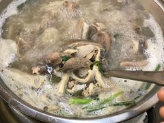 -老石黑山羊毛驴肉火锅(金凯广场店)