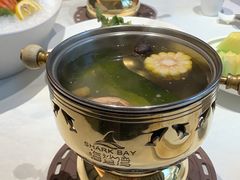 -海鲨湾海鲜会馆(百家湖1912店)