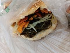 -三兄弟高炉烧饼