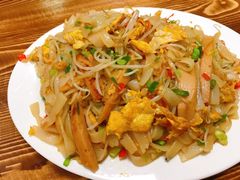 炒河粉-奇味鸡煲(麦地店)