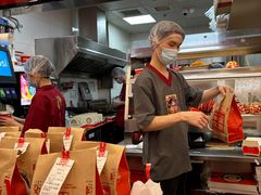 -塔斯汀中国汉堡(徐汇汇京广场店)