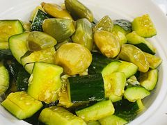 腊八蒜拍黄瓜-日昌餐馆(亦庄店)