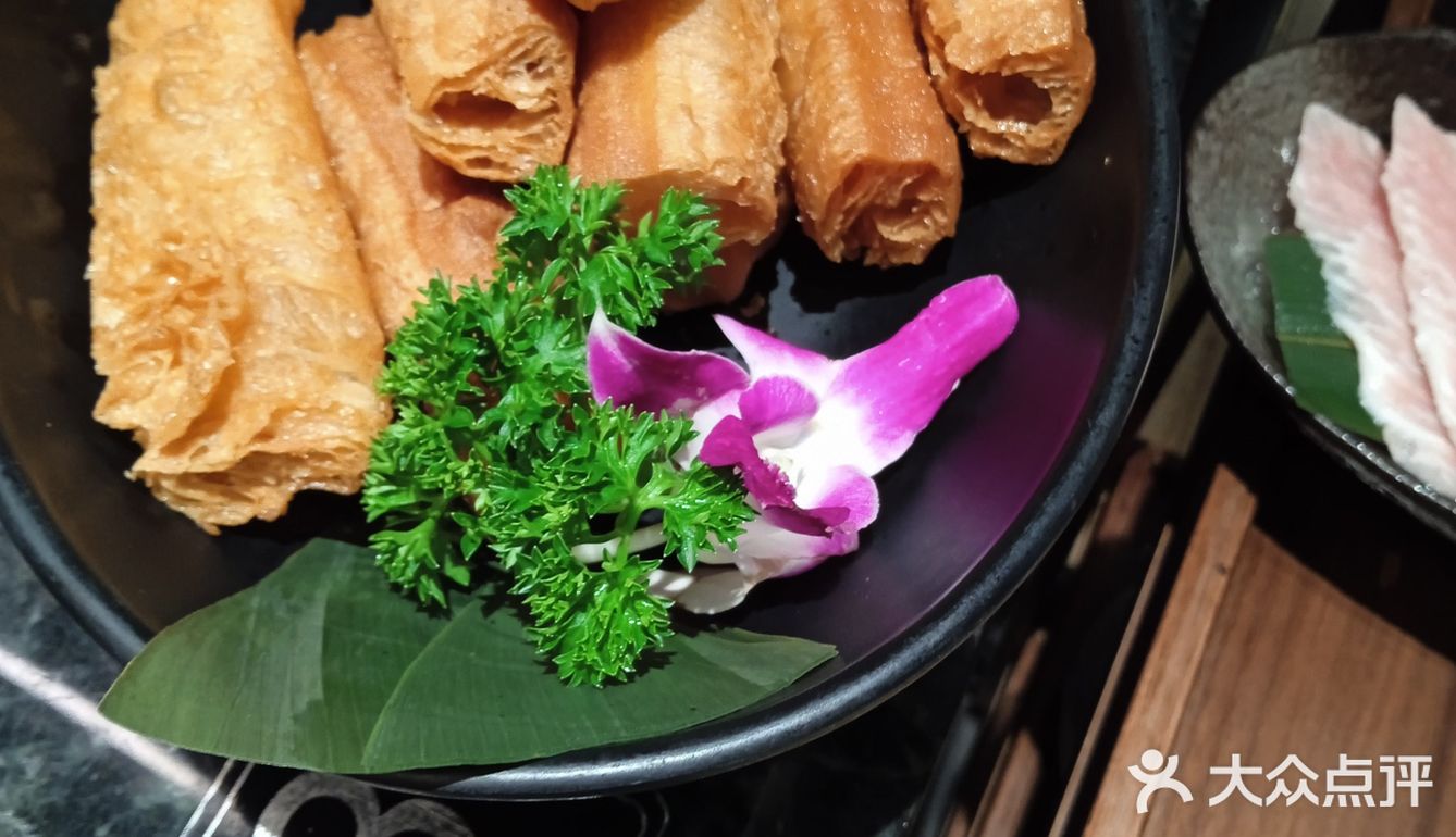 温馨提示两个人食量不是大，点这些足够了