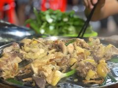 -大眼强五杯鹅·桑拿鸡煲