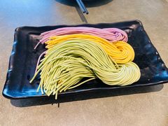什锦三色面-贰重天冰煮羊自助火锅(东坝店)