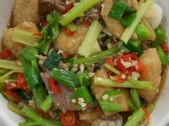 油豆腐炒剔骨肉-红色湘菜馆(春风店)