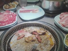-金滏山烤肉·海鲜·火锅自助餐厅(襄阳万达店)