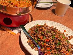 -浩海火燒雲傣家菜(芮欧百货店)