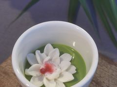 一朵白莲千娇照水-蘇锦宴·淮扬菜烤鸭·小院(三元桥霄云路店)