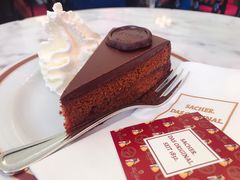 奥地利萨赫蛋糕-Cafe Sacher(WIEN)