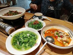 -老滇山寨•云南特色菜•地方菜•民族风情歌舞表演(金碧店)